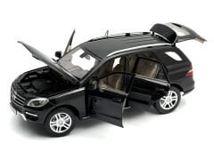 1:18 Mercedes-Benz M Class ML W166 Obsidian Black - Minichamps
