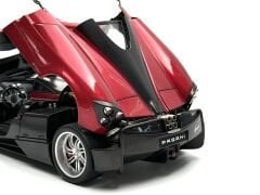1:18 Pagani Huayra Red Met Black 2012 Diecast 78268 - Autoart