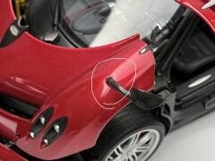 1:18 Pagani Huayra Red Met Black 2012 Diecast 78268 - Autoart