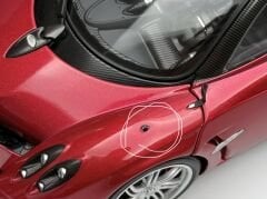 1:18 Pagani Huayra Red Met Black 2012 Diecast 78268 - Autoart