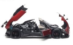 1:18 Pagani Zonda Cinque Roadster 2009 Rosso Dubai - Almost Real