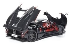 1:18 Pagani Zonda F 2005 Gloss Carbon Black - Almost Real