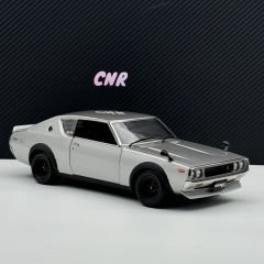 1:18 Nissan Skyline 2000 GT-R KPGC110 Silver 1973 - Kyosho