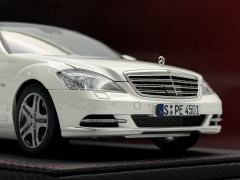 1:18 Mercedes-Benz S600L W221 Diamond White - Motorhelix