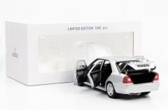 1:18 Mercedes-Benz C36 AMG W202 Silver 1993 - Norev