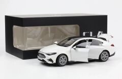 1:18 Mercedes-Benz CLA Class C174 Polar White 2025 - NZG