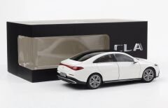 1:18 Mercedes-Benz CLA Class C174 Polar White 2025 - NZG