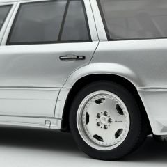 1:18 Mercedes-Benz E36 AMG S124 W124 Brillant Silver 1995 - OTTO