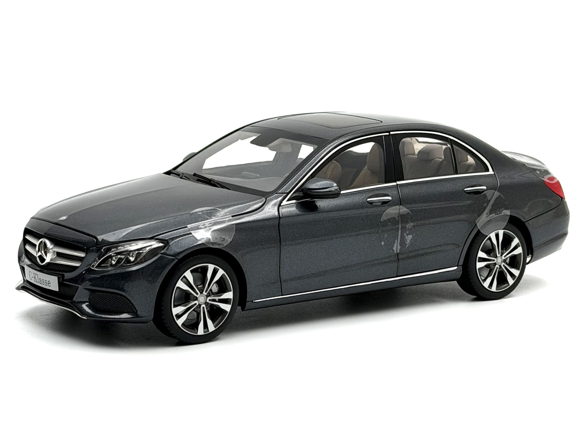 1:18 Mercedes-Benz C Class W205 Avantgarde 2014 Grey Met - Norev
