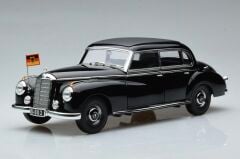 1:18 Mercedes-Benz Typ 300 W186 Adenauer 1955 - Norev