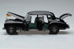 1:18 Mercedes-Benz Typ 300 W186 Adenauer 1955 - Norev