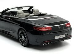 1:18 Mercedes-Benz S Class Cabriolet W217 Black 2015 - Norev