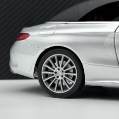 1:18 Mercedes C Class Cabriolet AMG Line W205 Silver - IScale