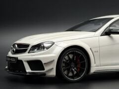1:18 Mercedes-Benz C63 AMG Black Series Polar White - GT Spirit Dealer