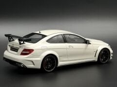 1:18 Mercedes-Benz C63 AMG Black Series Polar White - GT Spirit Dealer