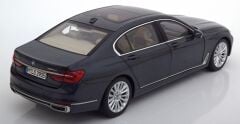 1:18 BMW BMW 750Li xDrive G12 2016 Dark Blue - Paragon Model