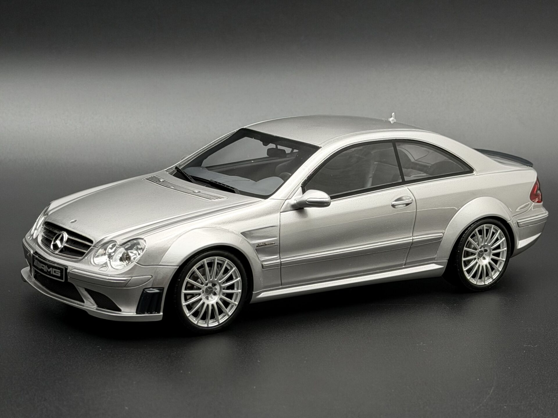 1:18 Mercedes-Benz CLK 63 Black Series Silver OT227 - OTTO