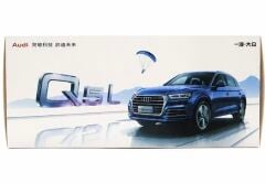 1:18 AUDI Q5 All New SUV White 2022 - Paudi Model