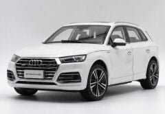 1:18 AUDI Q5 All New SUV White 2022 - Paudi Model