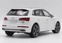 1:18 AUDI Q5 All New SUV White 2022 - Paudi Model