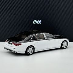 1:18 Mercedes-Maybach S Class S680 Black/White 2021 - Almost Real