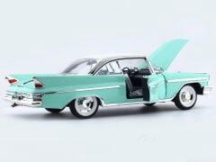 1:18 Desoto Adventurer 1961 Light Green - Road Signature
