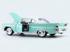 1:18 Desoto Adventurer 1961 Light Green - Road Signature