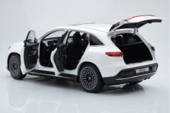 1:18 Mercedes-Benz EQC 400 4Matic Diamond White - NZG