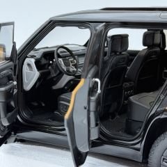 1:18 Land Rover Defender 110 Trophy Edition 2022 - Almost Real