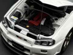 1:18 Nissan Skyline GT-R R34 V Spec II Upgraded White - Autoart