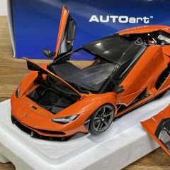 1:18 Lamborghini Centenario Orange Argos 2016 - Autoart