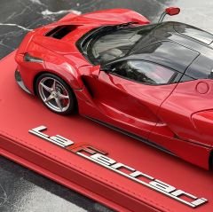 1:18 Ferrari LaFerrari Rosso Corsa & Black Roof - BBR DeLuxe