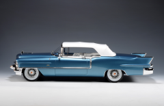 1:18 Cadillac Eldorado Biarritz 1956 Bahama Blue - Stamp Models