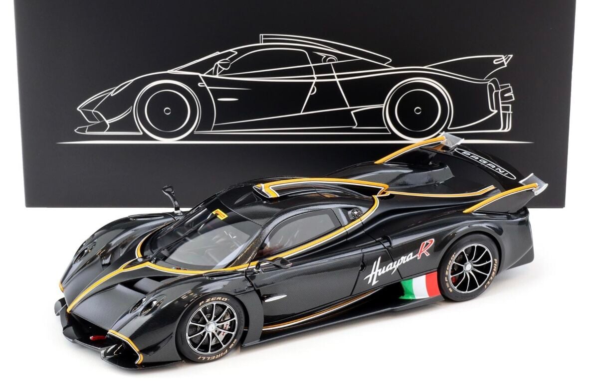 1:18 Pagani Huayra R 2021 Carbon Black  - LCD Model