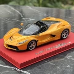 1:18 Ferrari LaFerrari Aperta Giallo Trsitrato 2016 - BBR DeLuxe