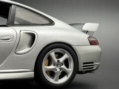 1:18 Porsche 911 Turbo GT2 996 Silver 2002 77841 - Autoart
