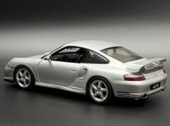 1:18 Porsche 911 Turbo GT2 996 Silver 2002 77841 - Autoart