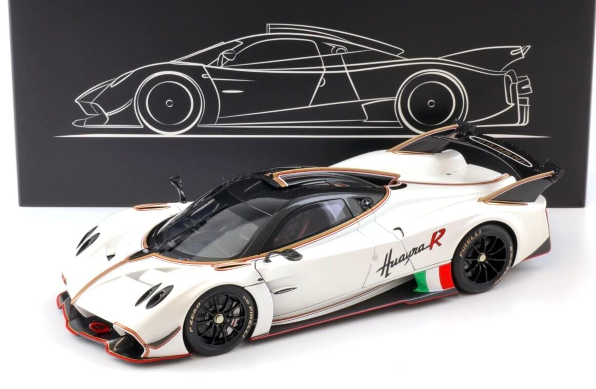 1:18 Pagani Huayra R 2021 Pearl White - LCD Model