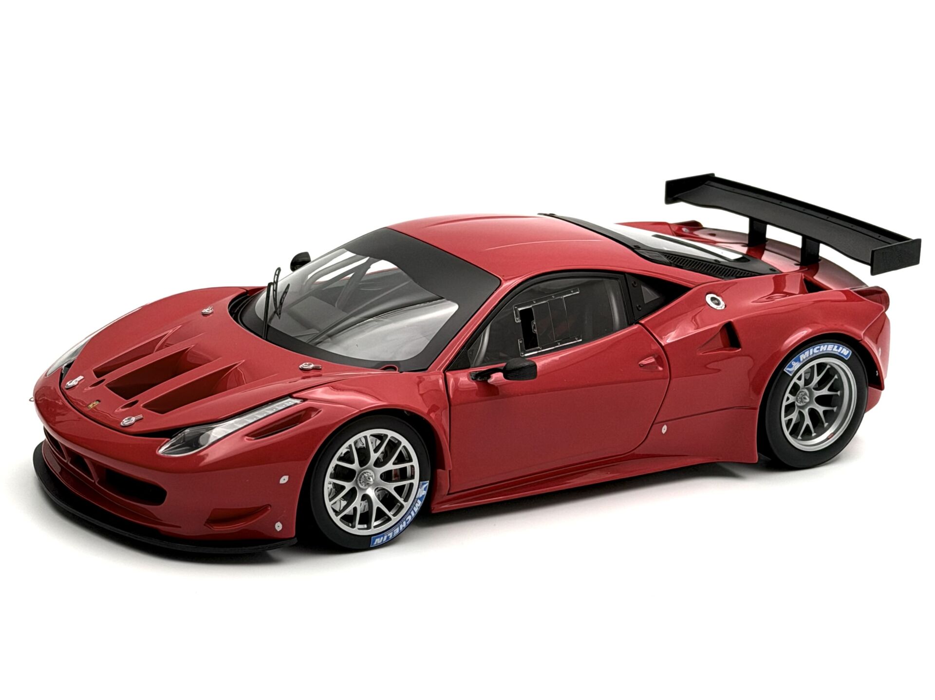 1:18 Ferrari 458 Italia GT2 Rossa Corsa 2011 - Hot Wheels Elite