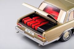 1:18 Mercedes-Benz 600 Pullman W100 Gold Champaign - KengFai
