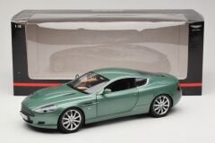 1:18 Aston Martin DB9 RHD Green 2003  - Minichamps
