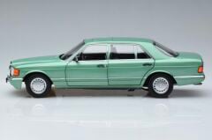 1:18 Mercedes-Benz 560 SEL W126 Light Green - Norev