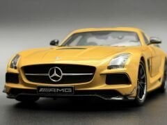 1:18 Mercedes-Benz SLS 6.3 AMG Gull Wing Black Series Yellow - Minichamps