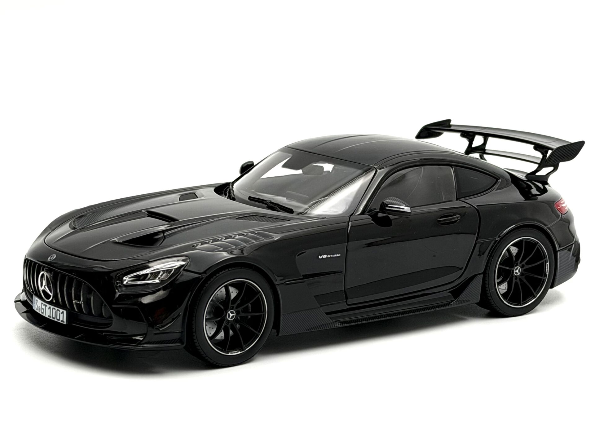 1:18 Mercedes-Benz AMG GT Black Series Black 2021 - Norev