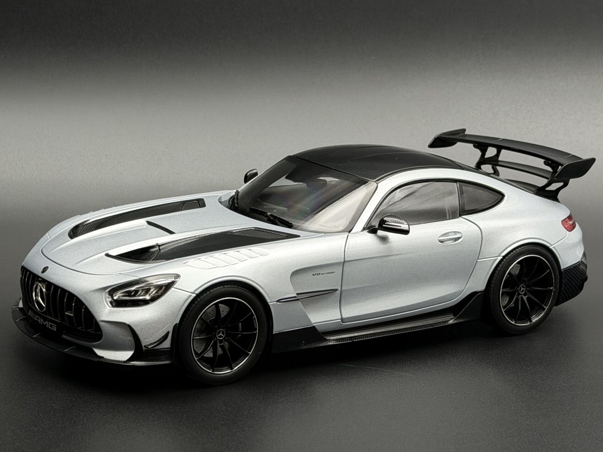 1:18 Mercedes-Benz AMG GT Black Series Silver 2021 - Norev Dealer
