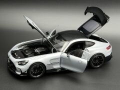 1:18 Mercedes-Benz AMG GT Black Series Silver 2021 - Norev Dealer