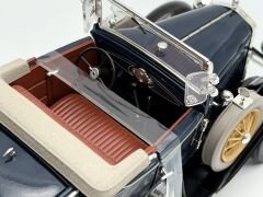 1:18 Ford Model A 1931 - Motor City Classic