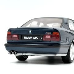 1:18 BMW M5 E34 Mauritus Blue 1992 - Otto Mobile