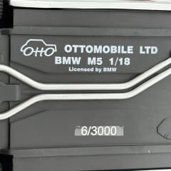 1:18 BMW M5 E34 Mauritus Blue 1992 - Otto Mobile