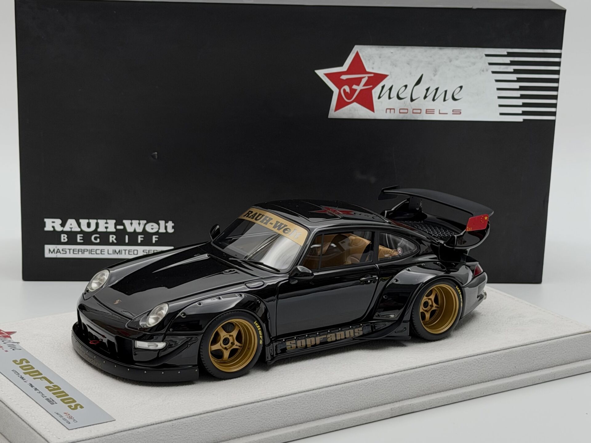 1:18 Porsche 911 993 RWB Sopranos 99 pcs.. - FuelMe